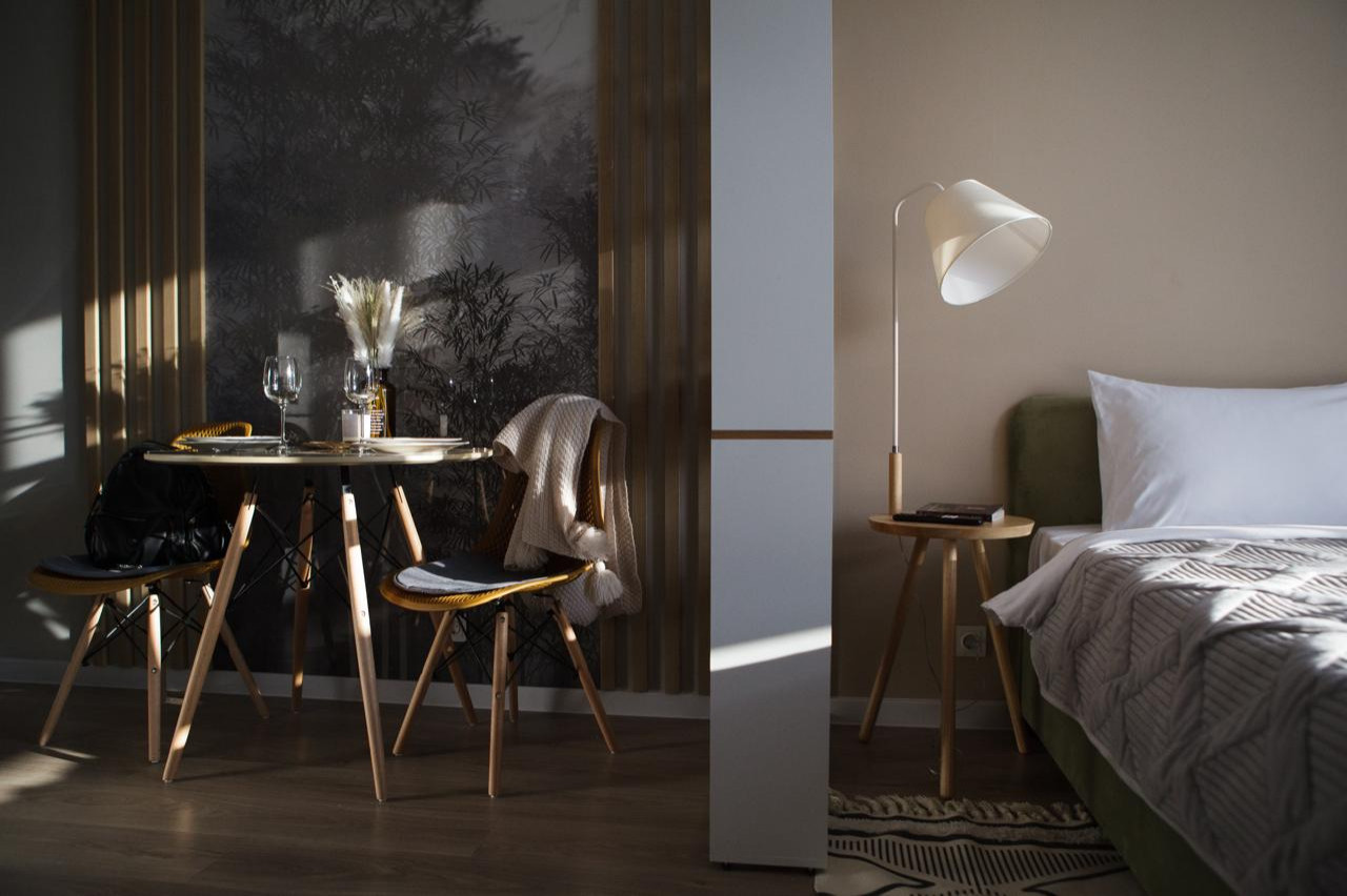 Редизайн интерьера студии с ремонтом от застройщика.