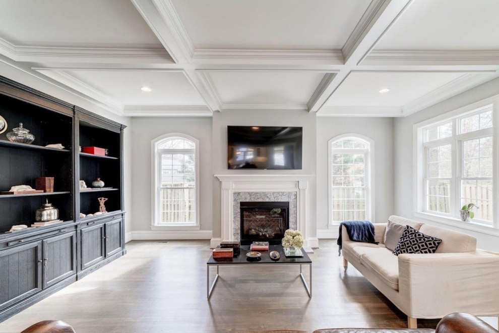 Example of a transitional home design design in DC Metro