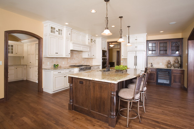 Kitchens traditional-kitchen