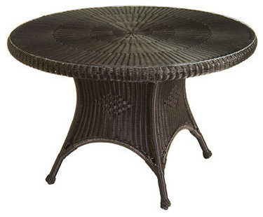 Classic Wicker Round Outdoor Dining Table
