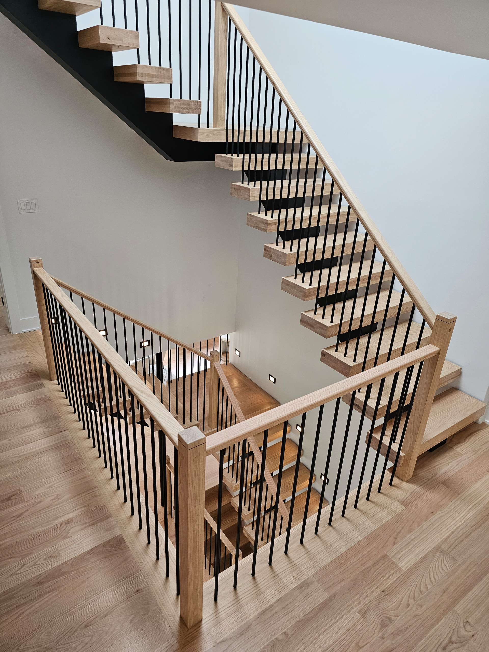 124_Contemporary Luxury White Oak and Steel Design, Vienna, VA 22180
