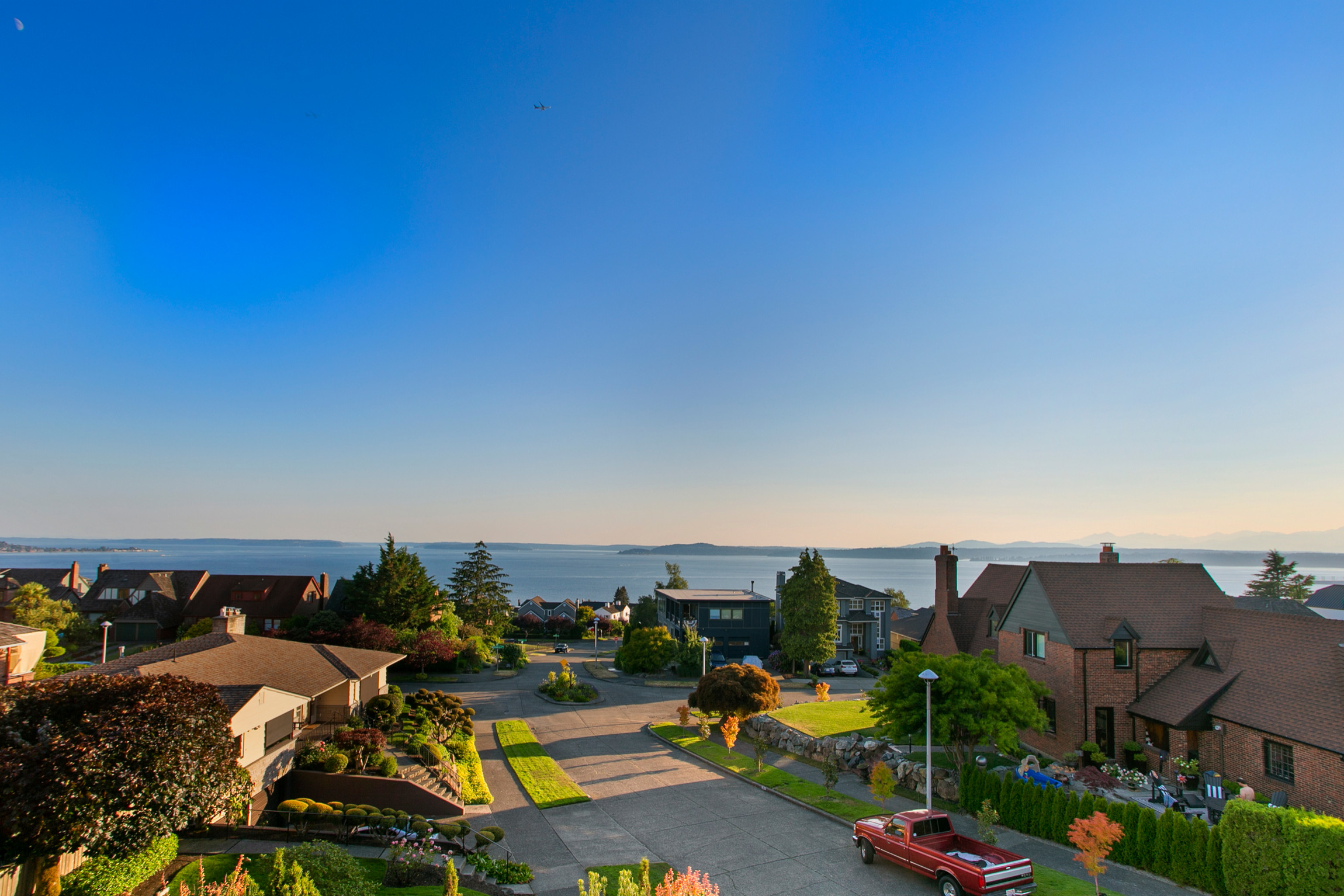 Custom Executive Home - Magnolia