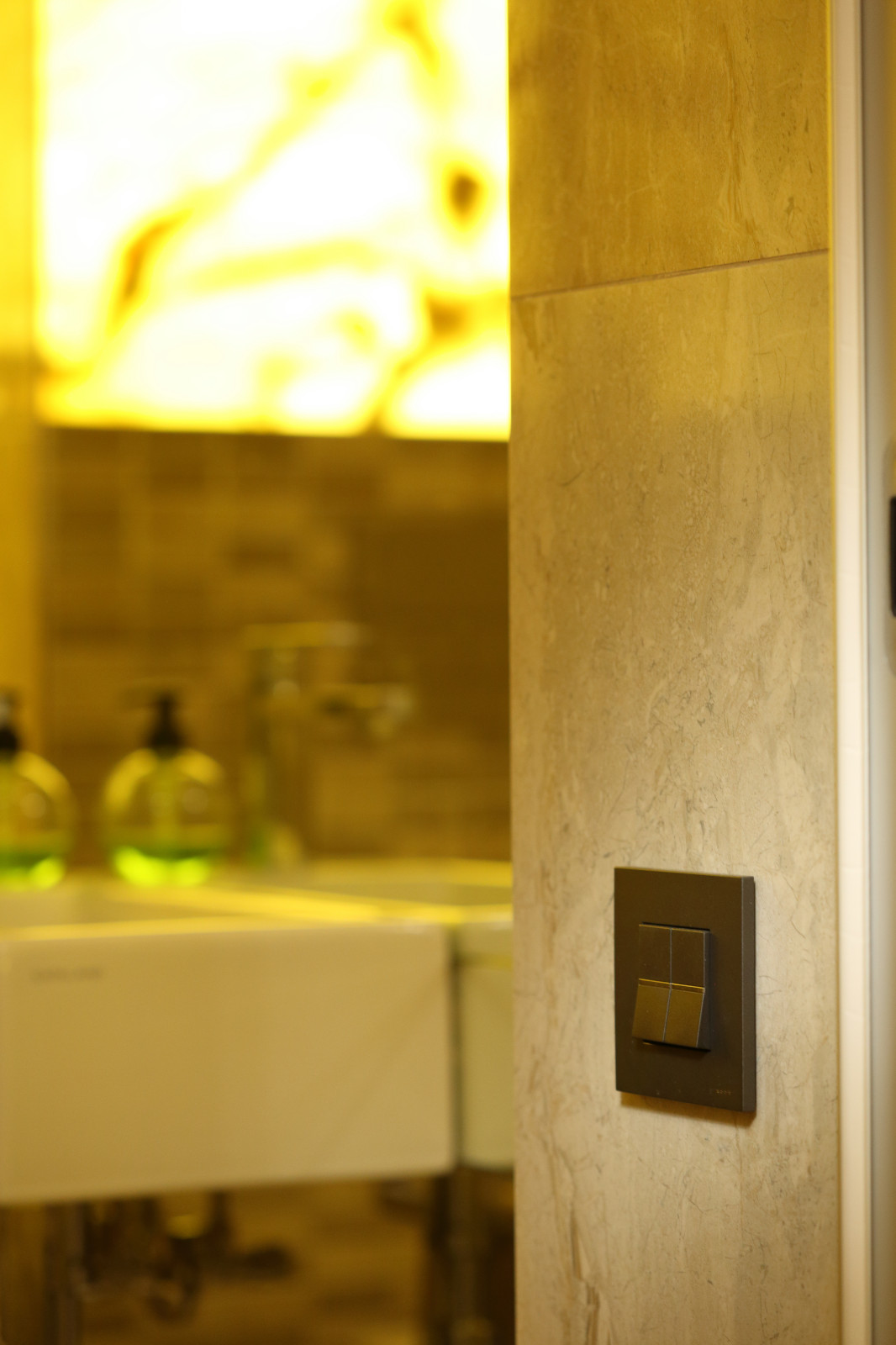 Электроустановка ABB Niessen Zenit.