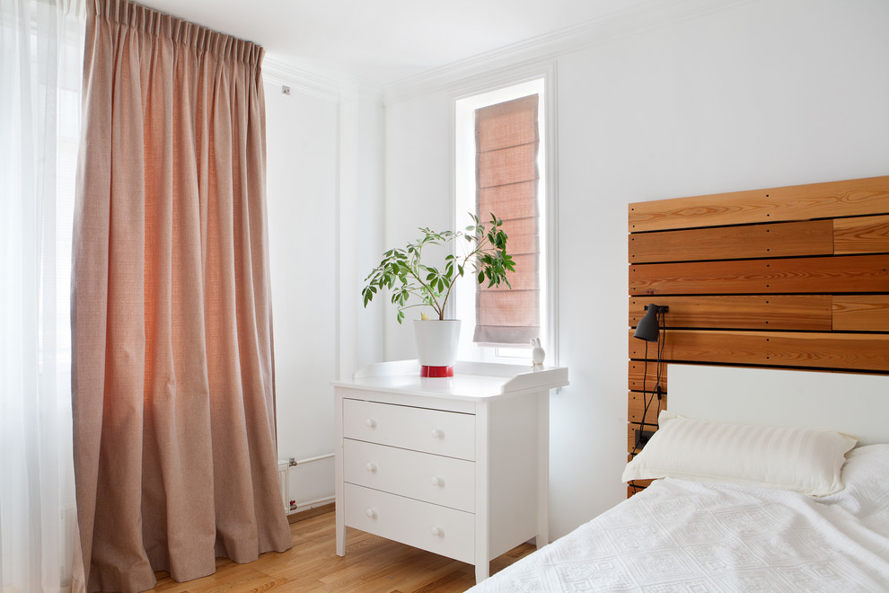 Шторы из рогожки для белой спальни