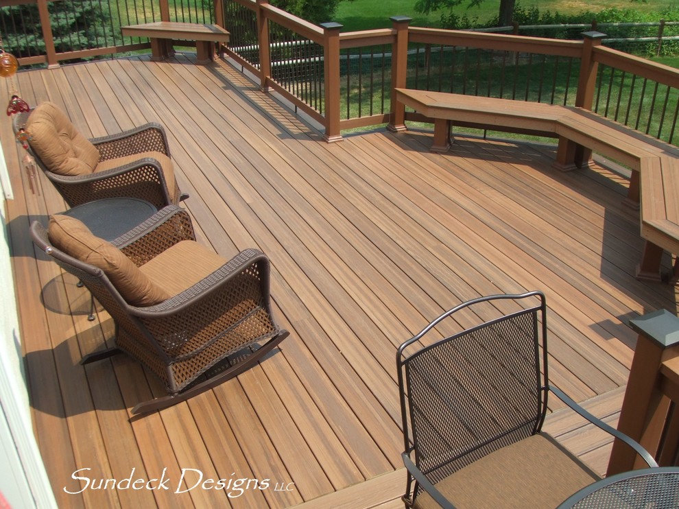 Inspiration for a transitional deck remodel in Denver