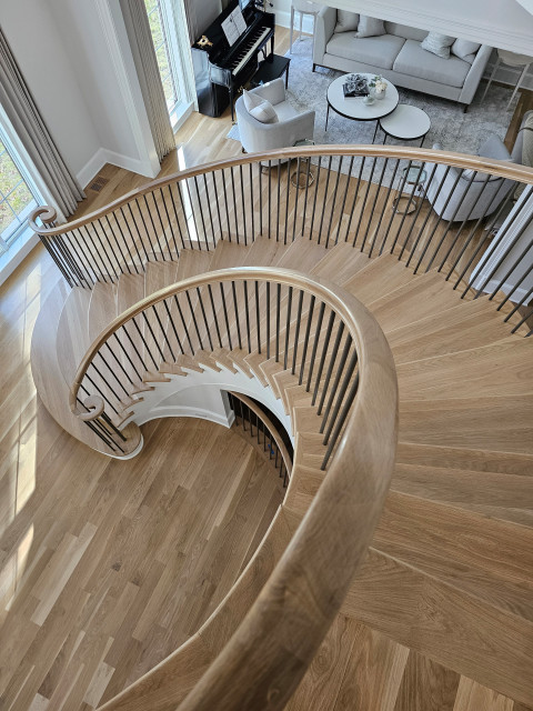 Project #116 | Elegant Curved Staircase klassisch-modern-treppen