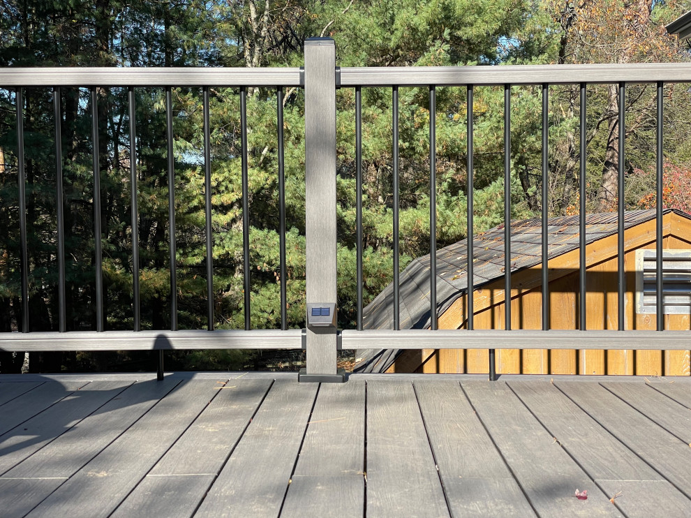 Composite deck boards replacement