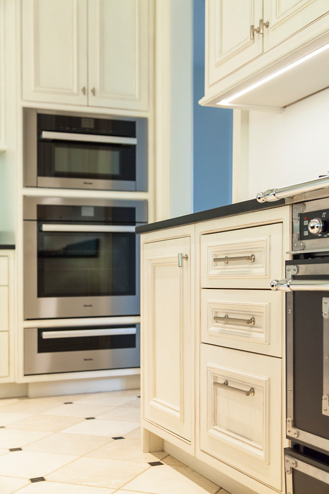 Black and white transitional kitchen Leonia, NJ Transitional