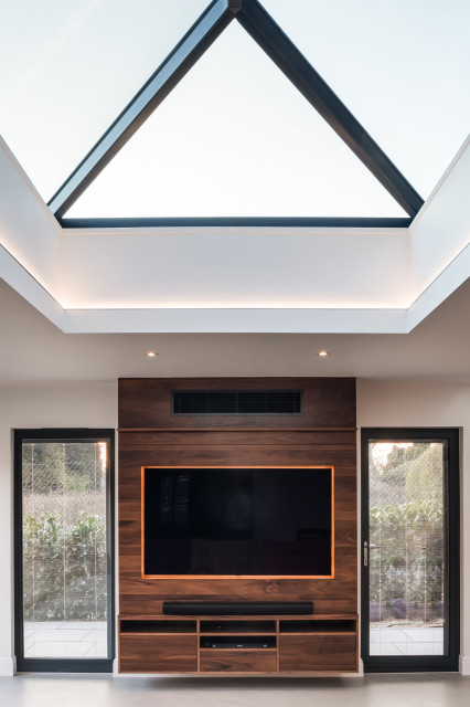 Scandinavian barn-style extension moderne-dagligstue
