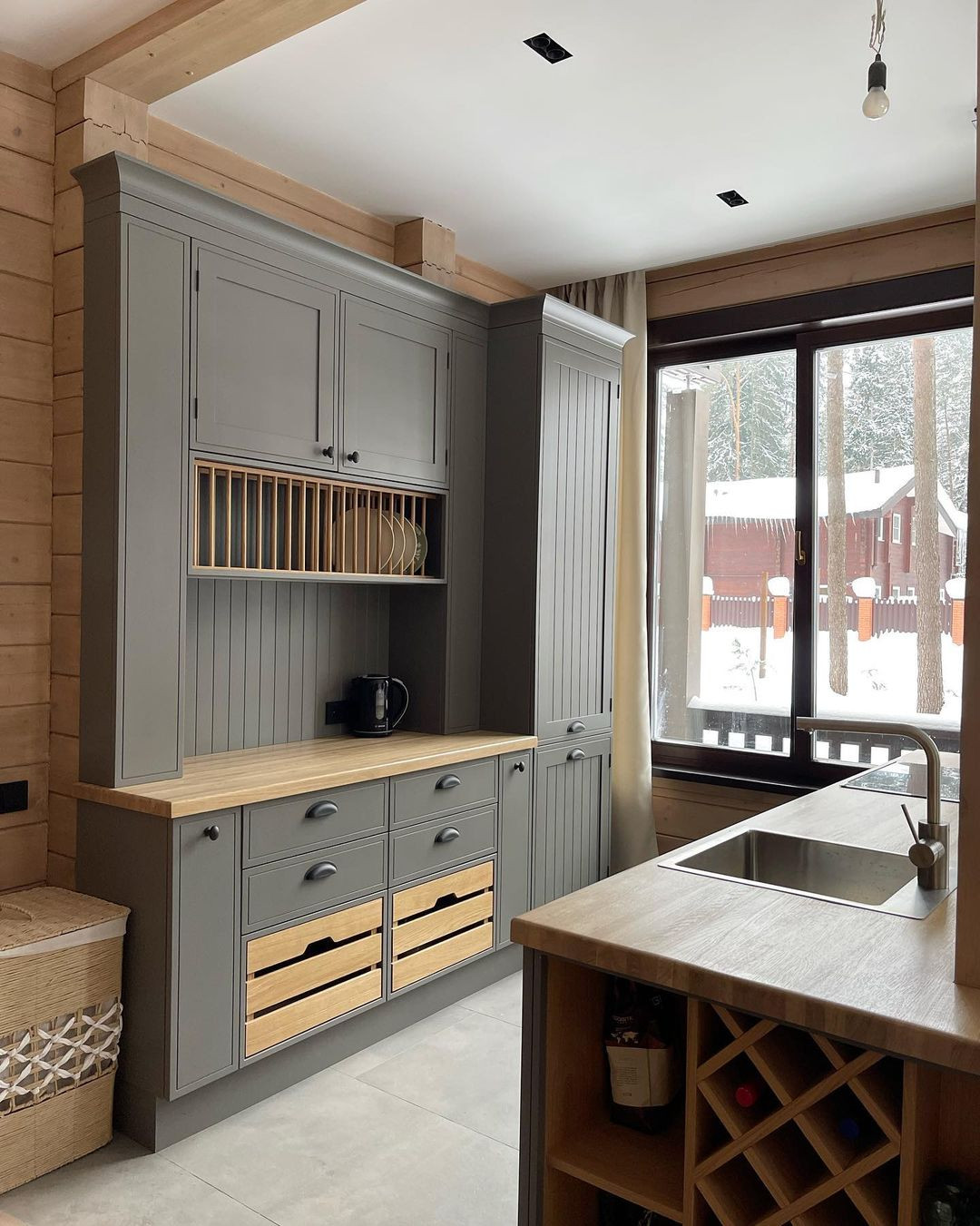 Кухня в загородный дом