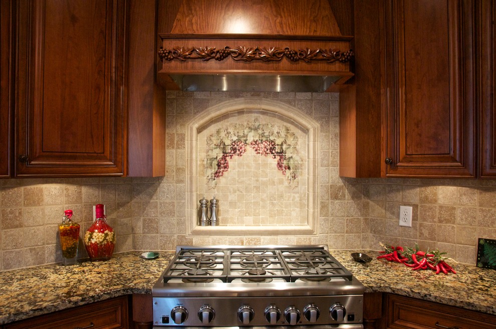 CHERRY KITCHEN WITH SPLAY