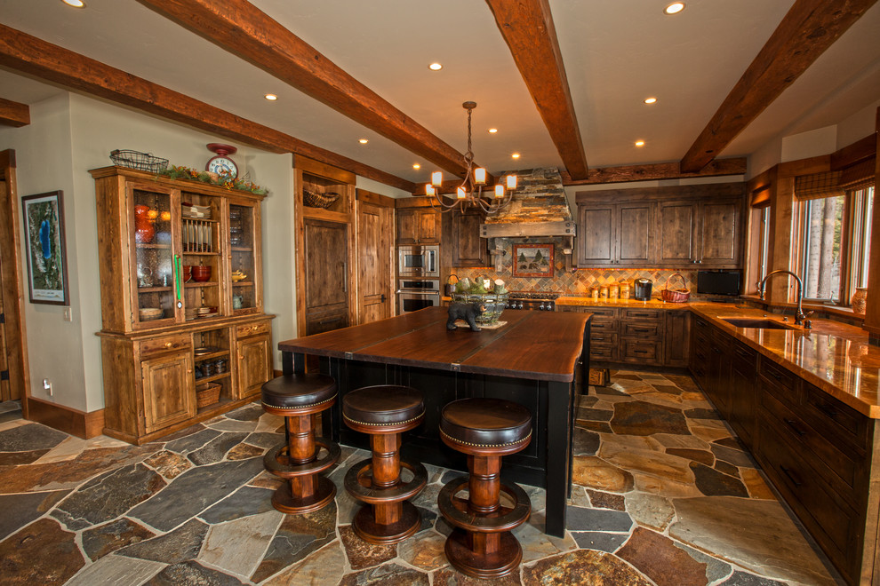 Kitchen - rustic kitchen idea