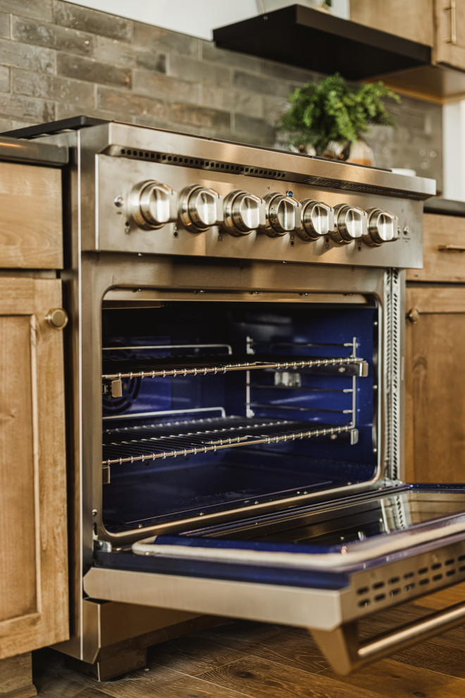 Kitchen - rustic kitchen idea