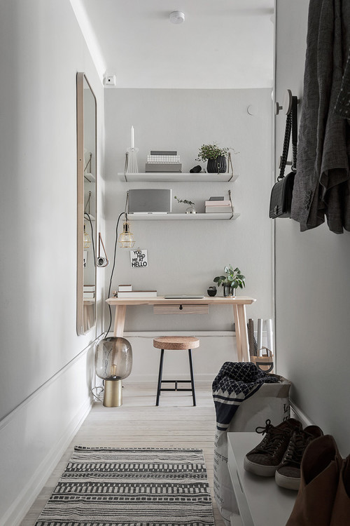 Dentro del armario, bajo la escalera o el vestidor: 5 ideas para crear despacho casero — idealista/news