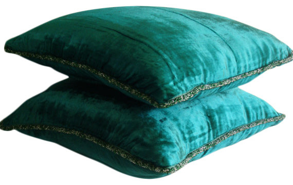 Green Solid Color Velvet Pillow Covers Royal Pea Shimmer Solid Color Green Velvet 20 X20 Pillows Cover Royal Pea Shimmer