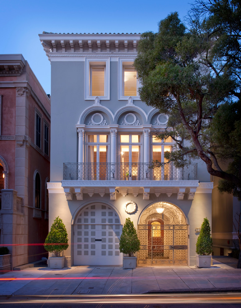 Design ideas for a traditional townhouse exterior in San Francisco.