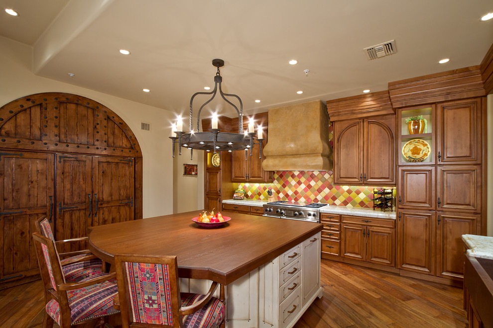 Home design - rustic home design idea in Phoenix