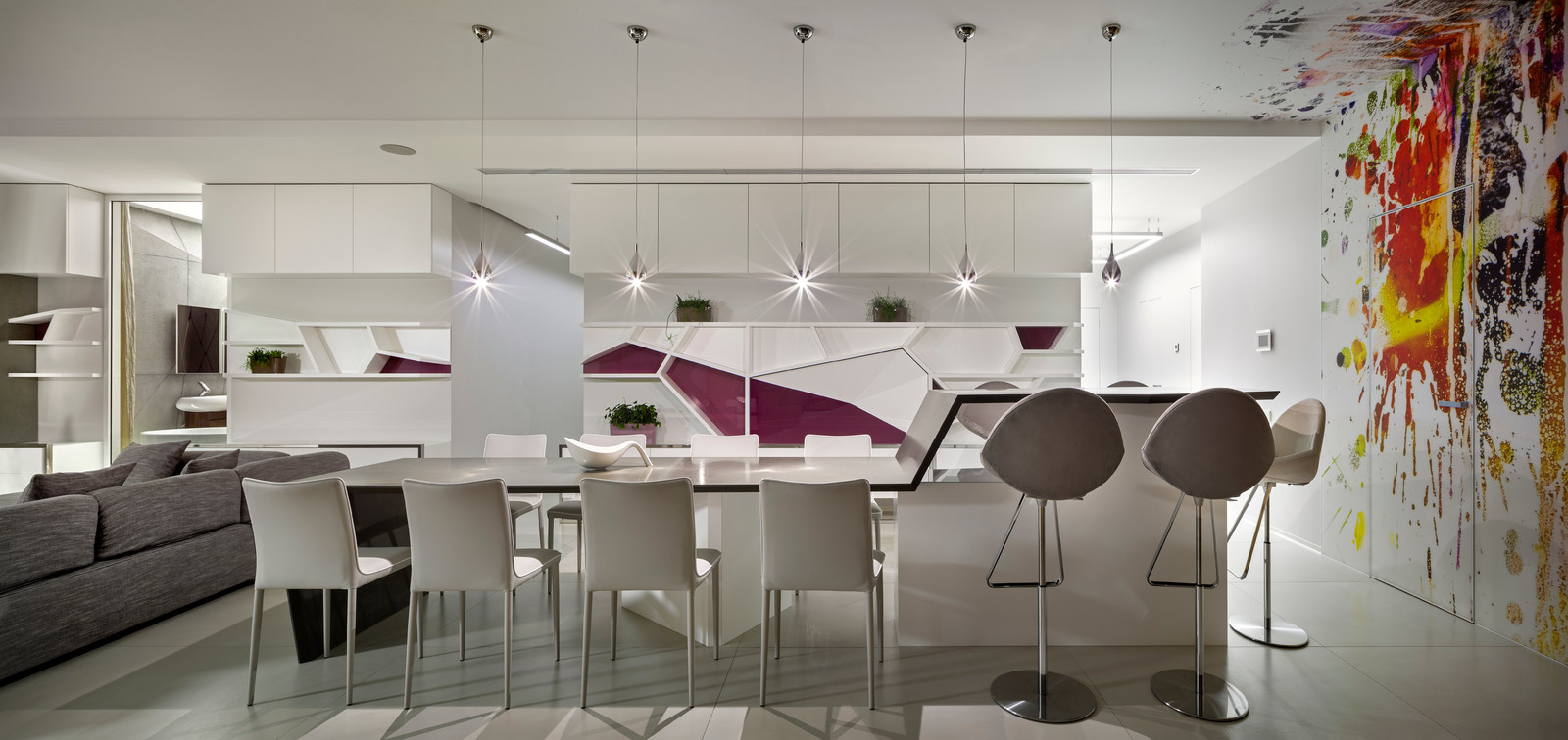 On the verge of illusion