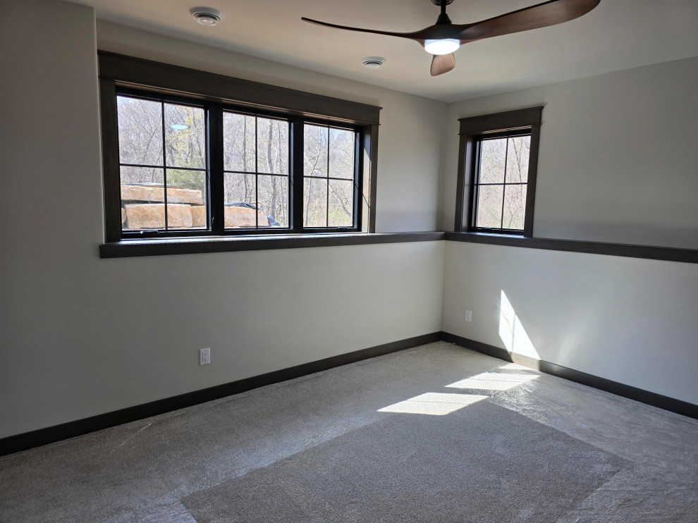 Inspiration for a transitional carpeted bedroom remodel