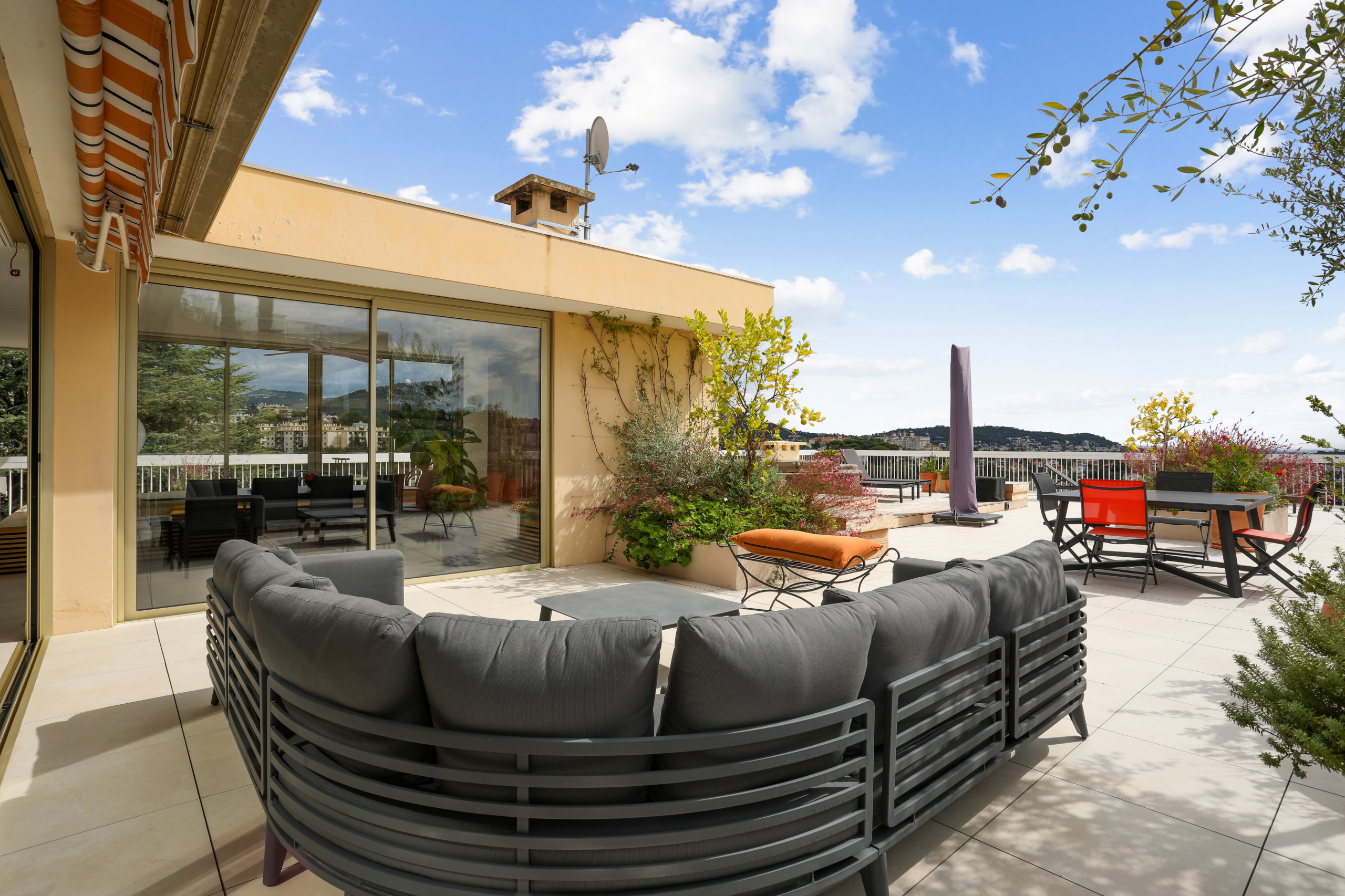 RENOVATION ET AMENAGEMENT TOIT TERRASSE