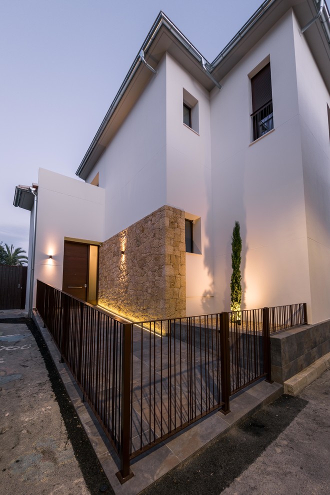 Ejemplo de comedor de estilo de casa de campo de tamaño medio abierto con suelo de baldosas de cerámica