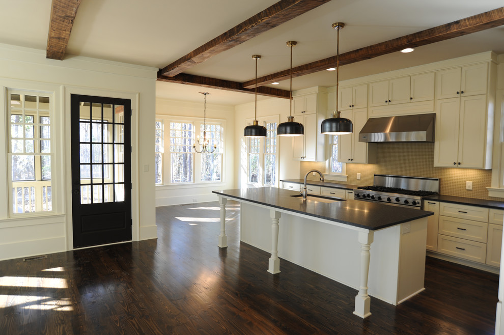 Photo of a transitional kitchen in Atlanta.
