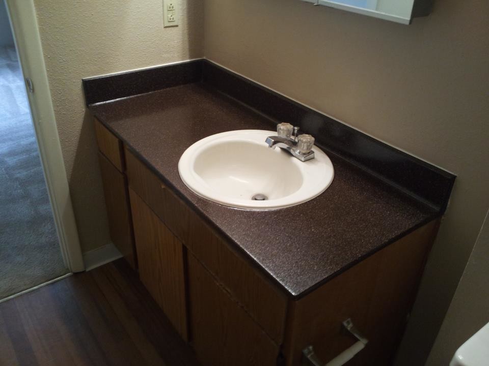 Elegant bathroom photo in Albuquerque