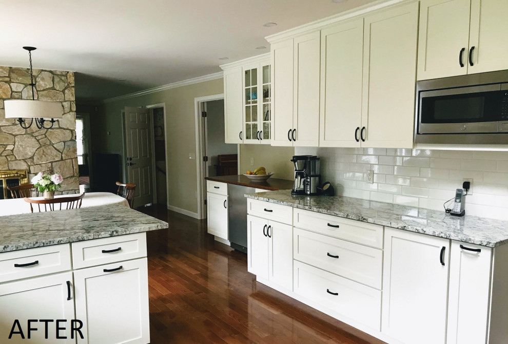 Example of a transitional kitchen design in Boston