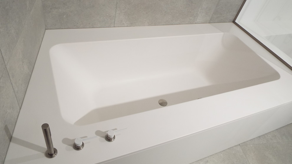 Corian bathroom