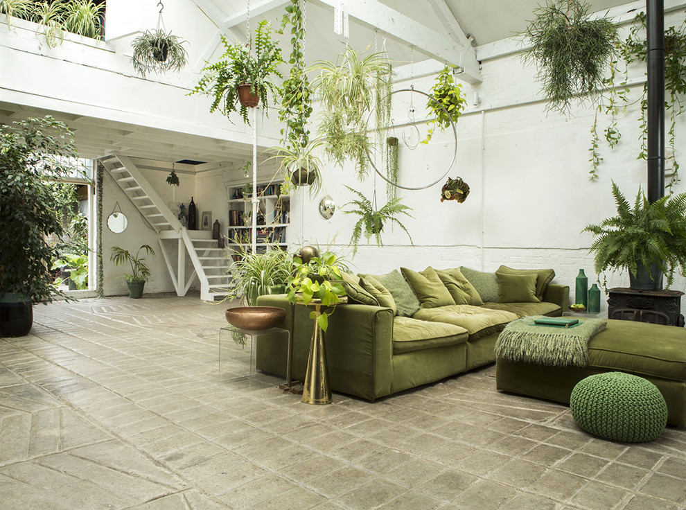 This is an example of a tropical home design in London.