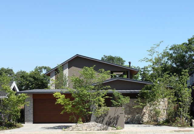 森と暮らす家 moderne-hus-og-facade