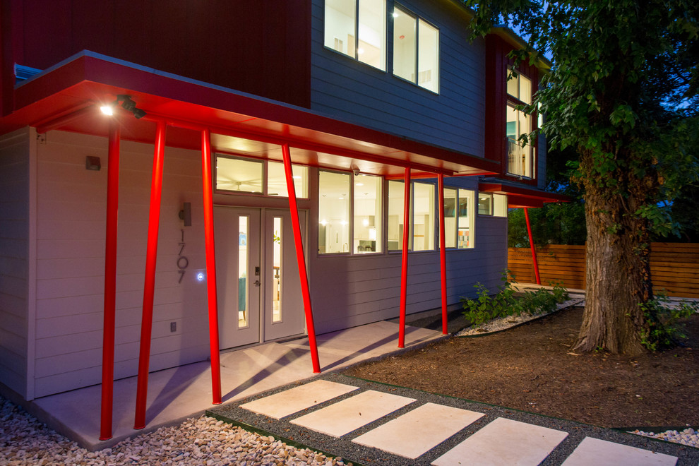 Inspiration for a modern home design remodel in Austin