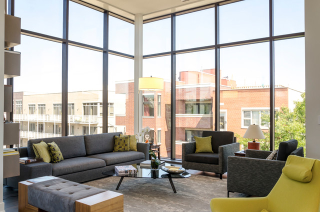 Downsizing with Style modern-vardagsrum