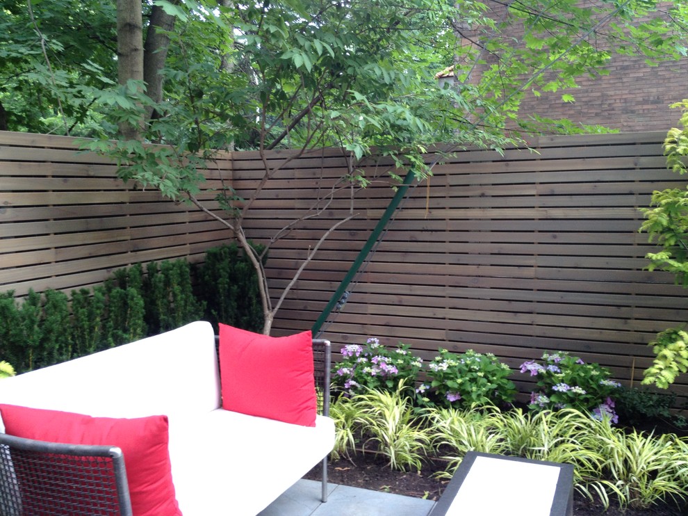 Design ideas for a contemporary patio in Montreal.