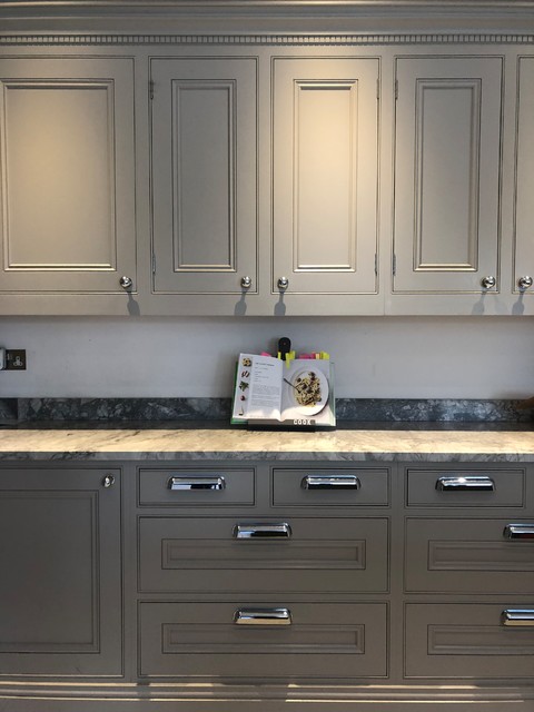 In-frame painted kitchen traditional-kitchen