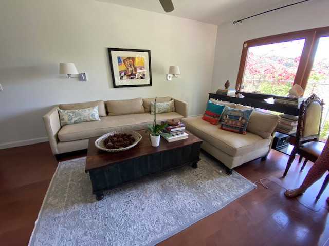 FAMILY ROOM IN SHERMAN OAKS