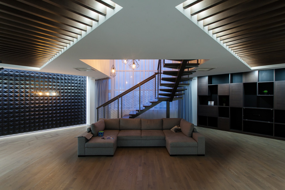 ПРОСТОРНАЯ КВАРТИРА СО ВТОРЫМ СВЕТОМ