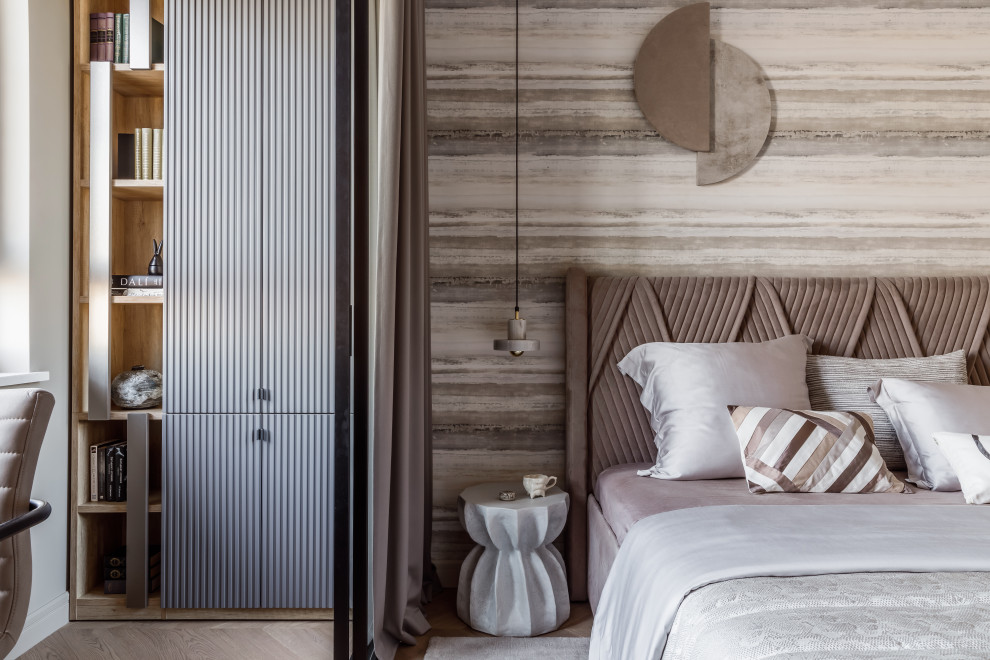 Дом с синими человечками