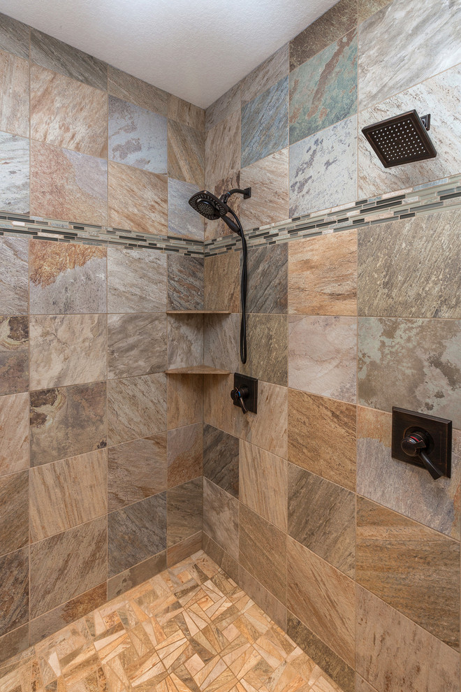 Inspiration for a transitional bathroom remodel in Cedar Rapids