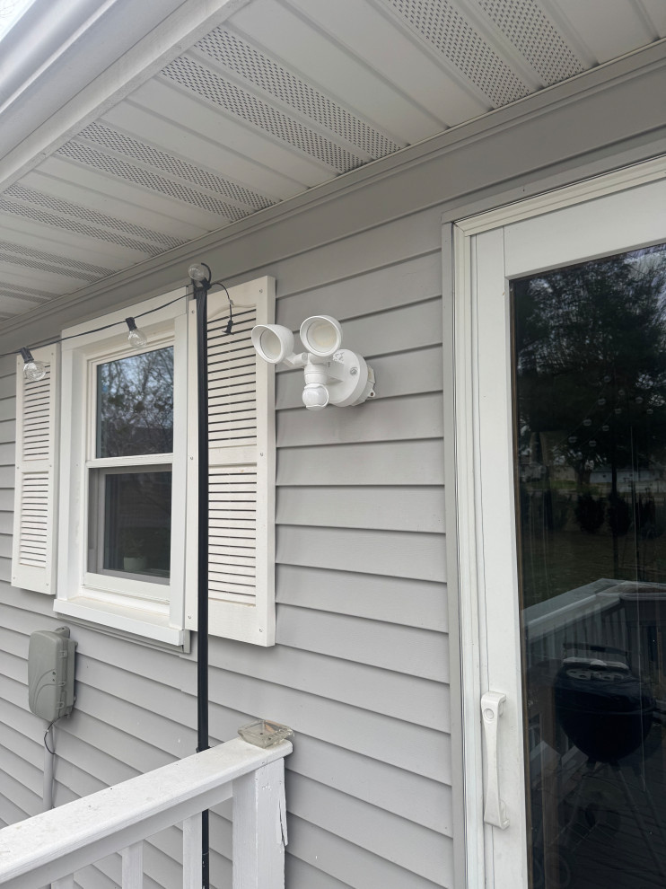 RESIDENTIAL / EXTERIOR LIGHTING