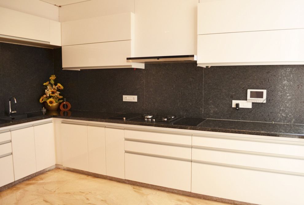 Inspiration for a contemporary kitchen in Bengaluru.