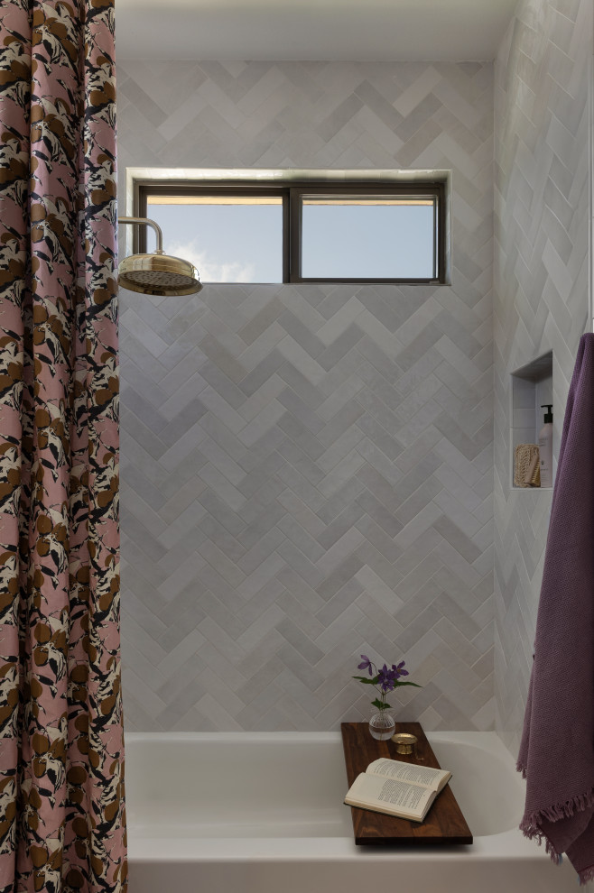 Inspiration for a transitional bathroom remodel in Austin