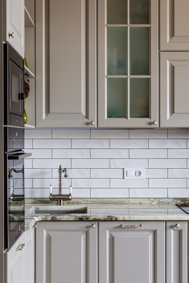 Кухонный гарнитур в классическом стиле