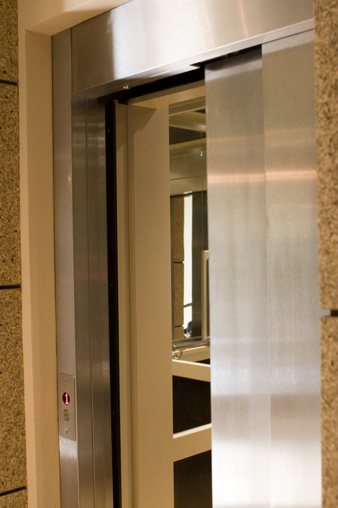 Custom Residential Elevator with Sliding Doors Modern Chicago by