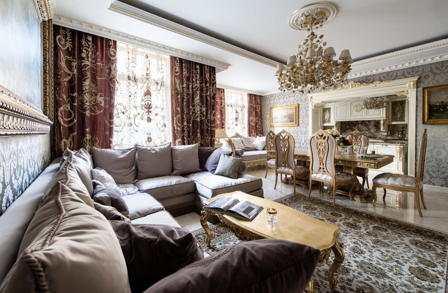 "Нескромное обаяние"