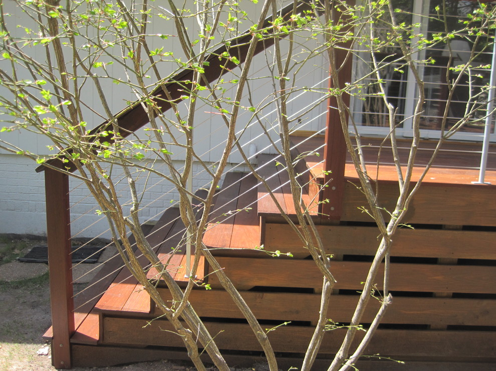Inspiration for a large transitional deck remodel in Chicago