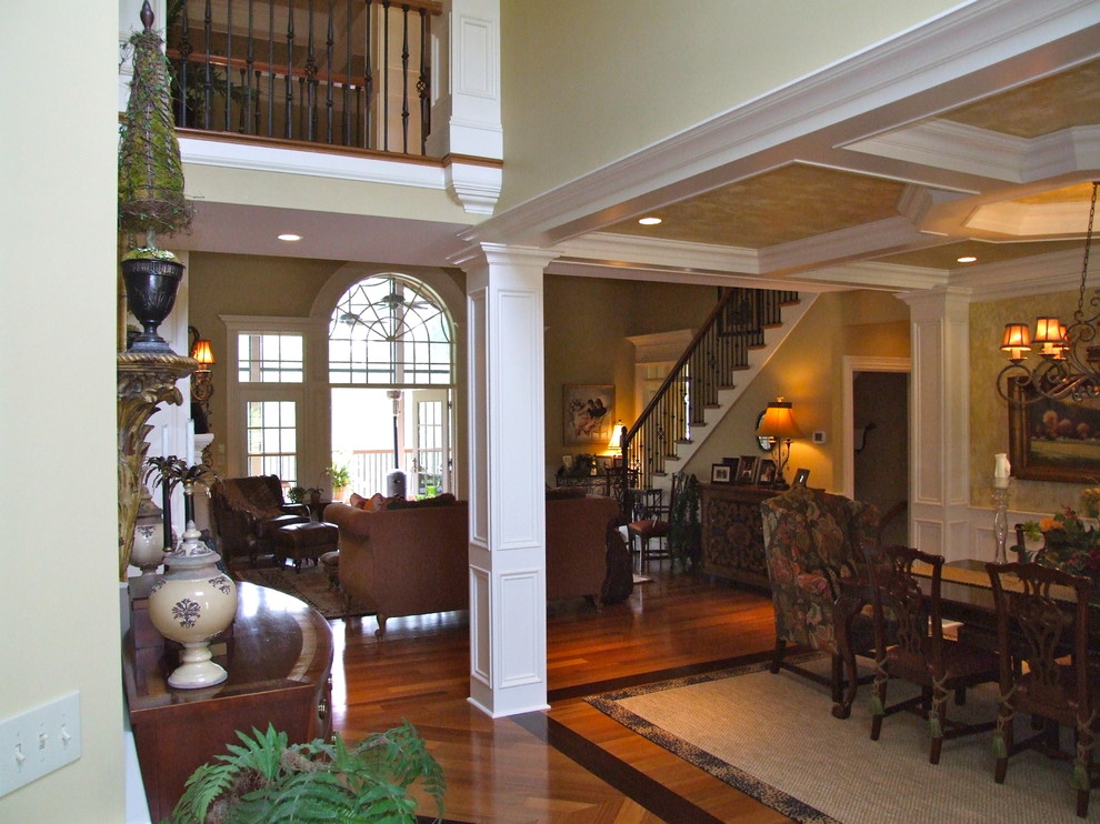 Traditional family room in Detroit.