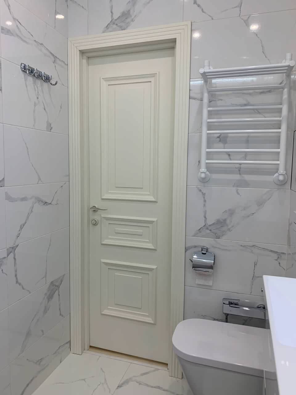 Светлая однокомнатная квартира в неоклассическом стиле