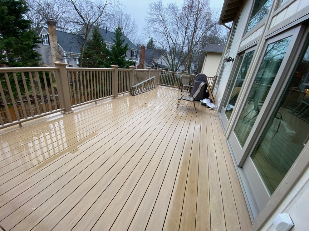 Fairfax Station Sunroom & Deck