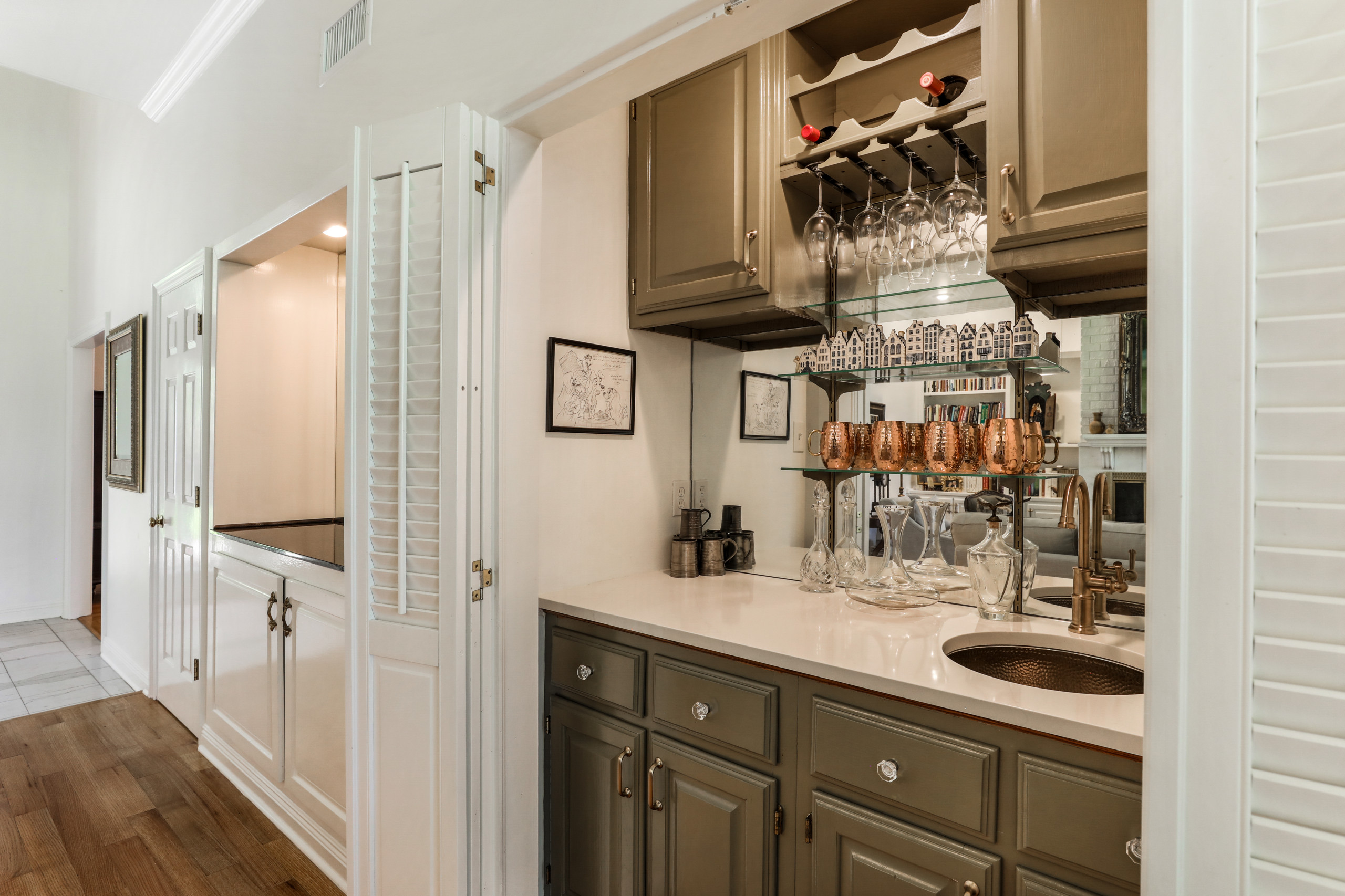 Wet Bar